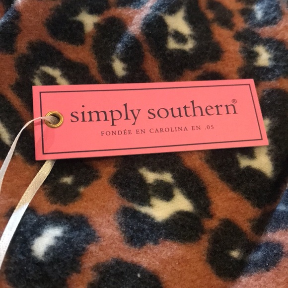 SIMPLY SOUTHERN long sleeve Leopard print sweater shirt.  NWT small & large - Picture 8 of 12